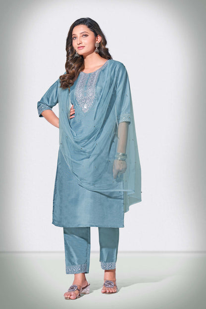 Gull Gray Rang Embroidered Kurti With Pant & Dupatta