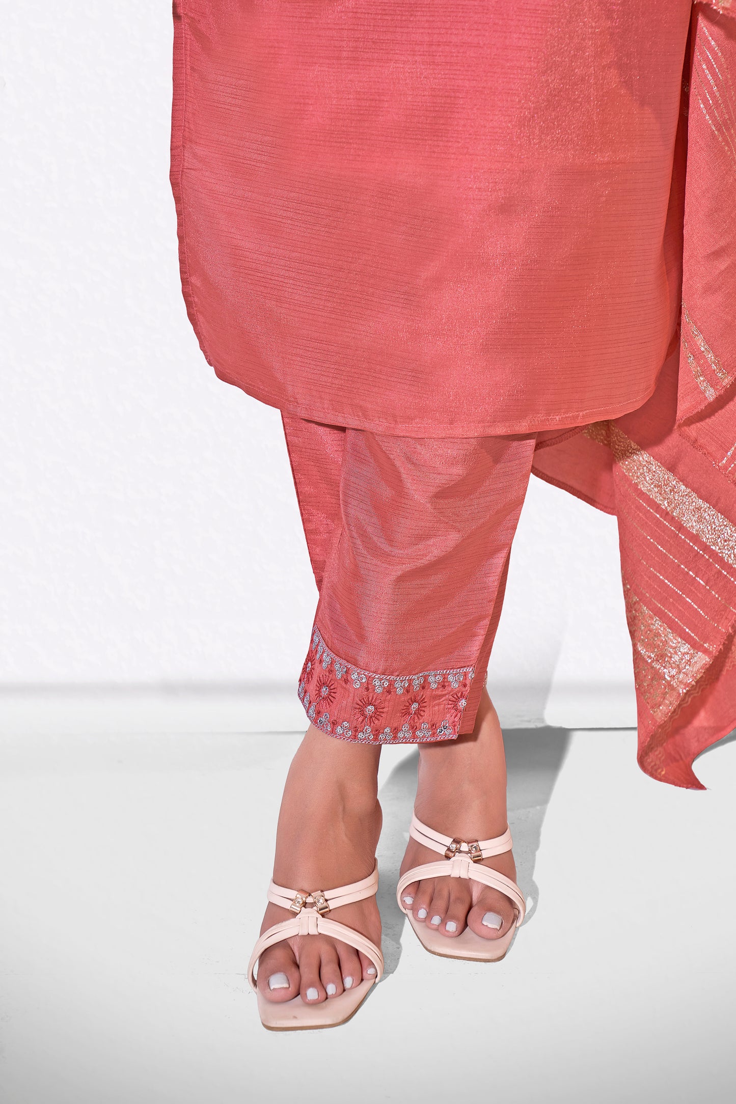 Light Carmine Pink Chitra Embroidered Kurti With Pant & Dupatta