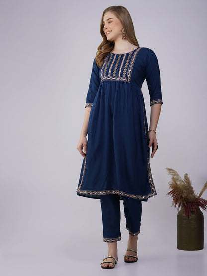 Women Blue Viscose Rayon Embroidered Kurta Set